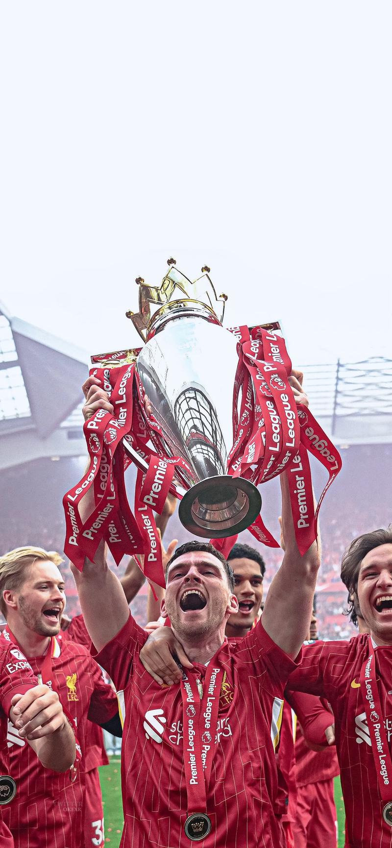 拜仁对阵圣保利全场3次射门中柱：卡尔2次、凯恩1次（拜仁战圣保利全场三度中柱：卡尔两次、凯恩一次）