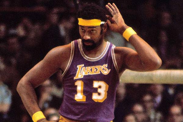 小法谈莫拉塔要求换下：那是一次早就计划好的换人（小法解读莫拉塔示意下场：其实是赛前既定的换人安排）