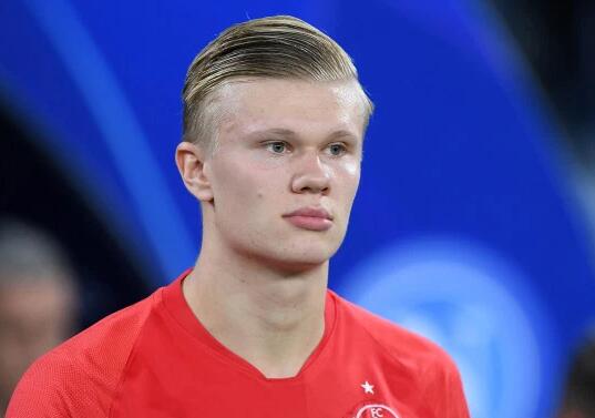 如此巴萨，怎能不爱？亚马尔助攻梅开二度，莱万攻入首球（怎能不爱这支巴萨？亚马尔两次助攻，莱万收获首球）