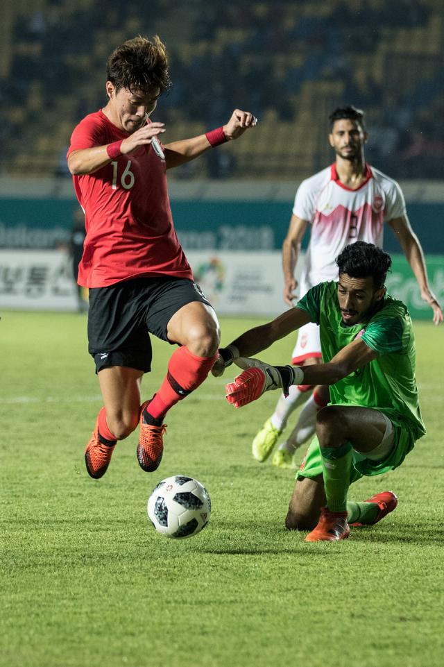 官方：邓弗里斯退出本期国家队集训，将直接返回俱乐部（官方宣布：邓弗里斯缺席本期国家队集训，随即返回俱乐部）