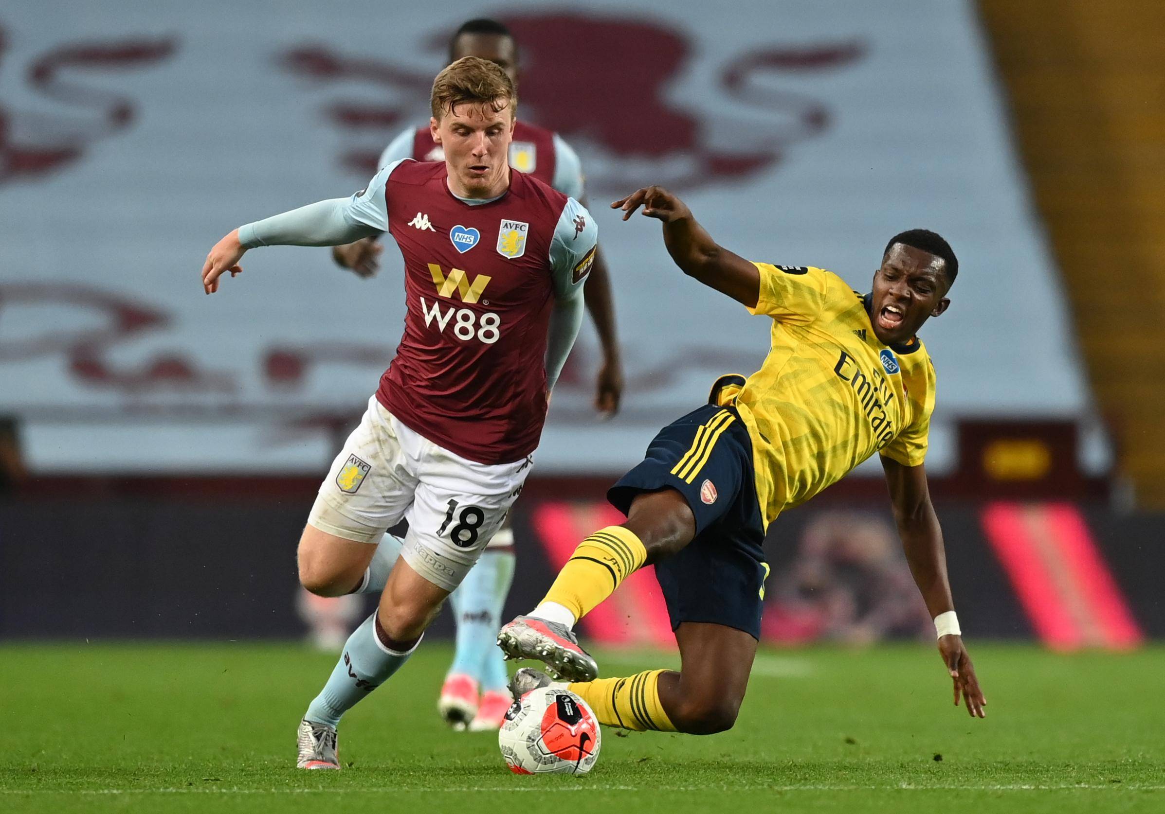 记者：加拉塔萨雷希望免费租借萨拉赫，合同半年800万欧（记者称加拉塔萨雷欲免租引进萨拉赫，半年期合约800万欧元）