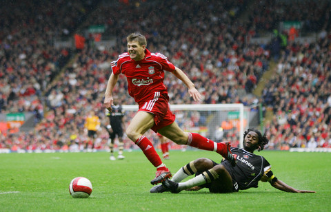 德国俱乐部上座人数排名：多特81365人居首，拜仁75000人次席（德国俱乐部观赛人数排行：多特81365人领跑，拜仁75000人位列第二）