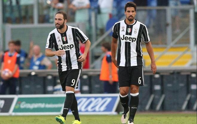 塞维利亚爆冷击败强敌震惊全西班牙（塞维利亚爆冷掀翻豪强，震撼西班牙足坛）