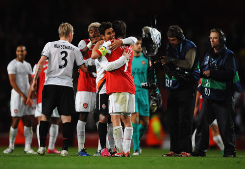 索尔巴肯：圣西罗为哈兰德鼓掌是顶级礼遇；挪威将进入新时代（索尔巴肯：圣西罗向哈兰德致敬堪称最高礼遇，挪威足球迈入全新时代）