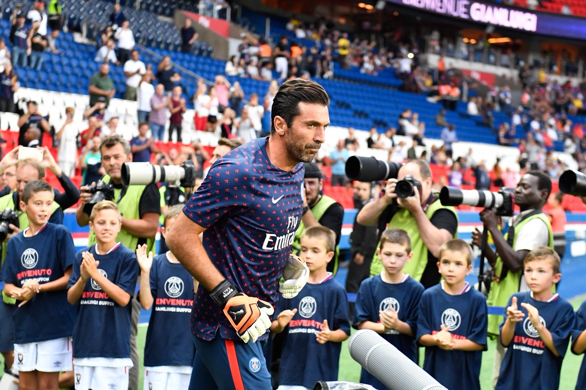 火箭哈登连续三场得分30+（哈登为火箭连续三战砍下30+分）