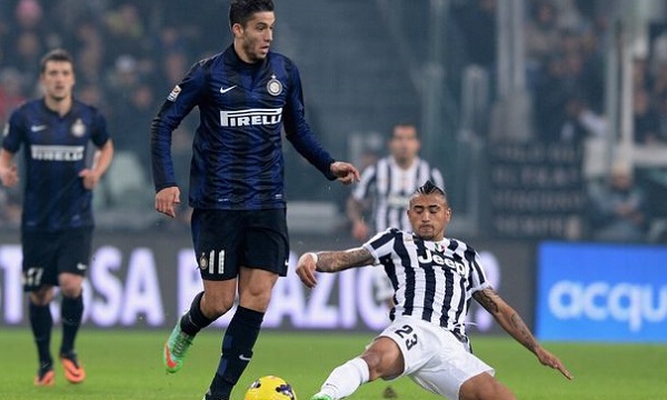 德乙前瞻：沙尔克04和帕德博恩上演榜首大战，双方仅差1分（德乙焦点战前瞻：沙尔克04对阵帕德博恩，榜首之争仅差一分）