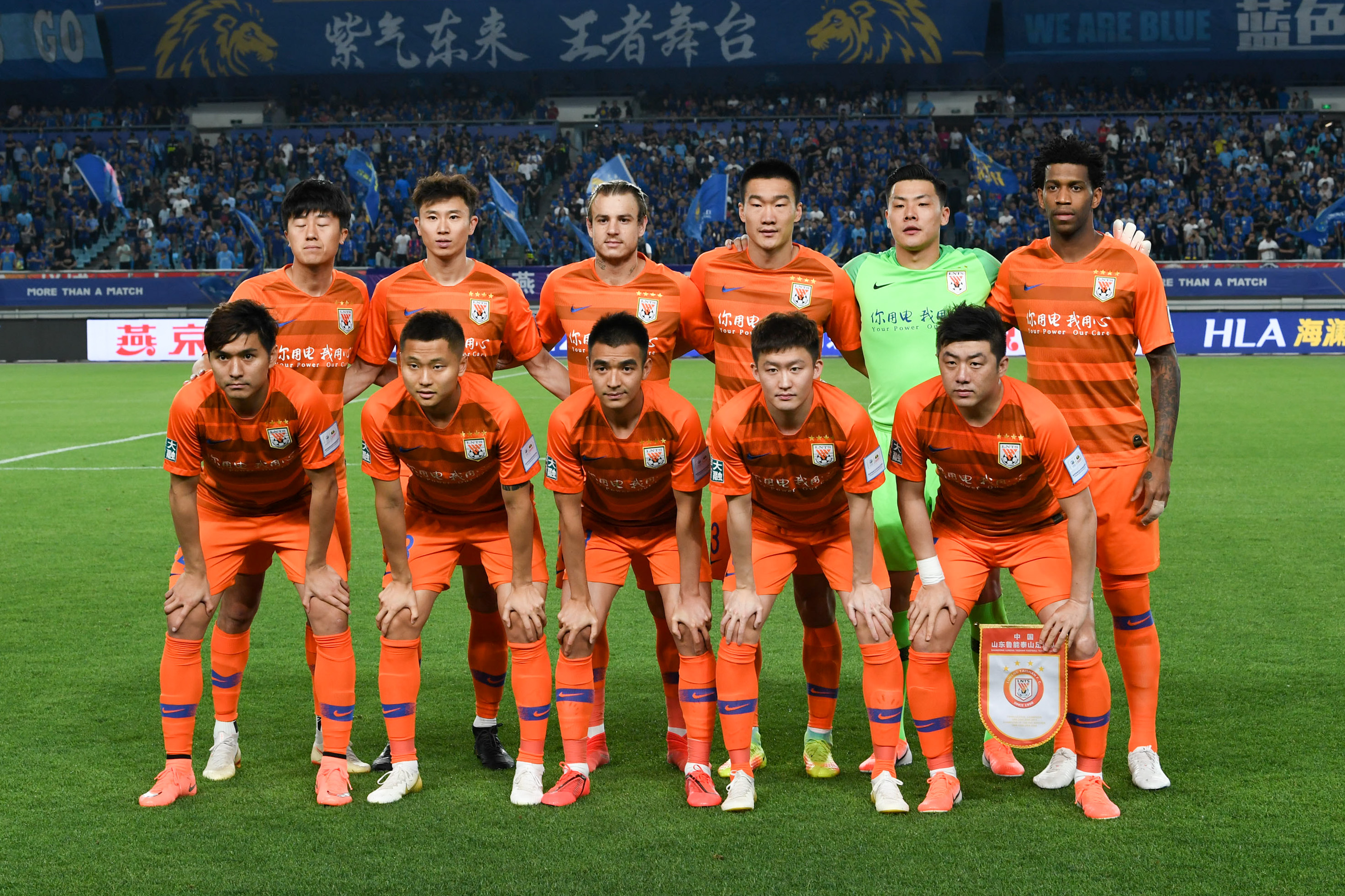 马赛反击犀利成为法甲黑马（马赛凭凌厉反击跃升为法甲黑马）